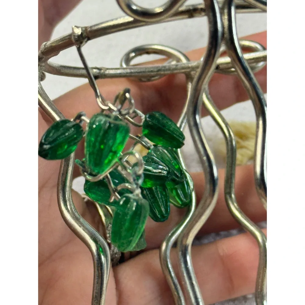New View Dangle Bead Votive Candle Holder Silver Wire Green Glass Beads NIB